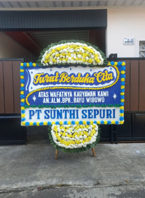 Papan Bunga Duka di Tanjung Palas Barat